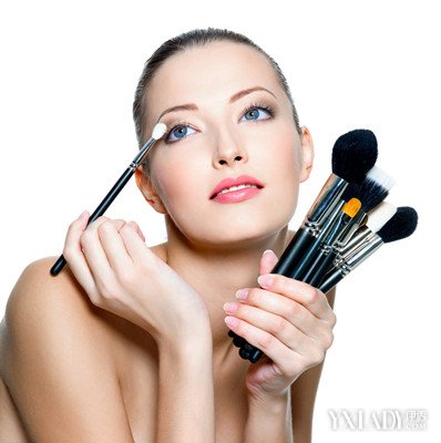 [新聞] 眉毛淡化妝好嗎3個實用化妝技巧助你打造自己